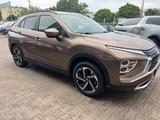Mitsubishi Eclipse Cross Plus Hybrid 4WD - Mitsubishi Eclipse aus 2022