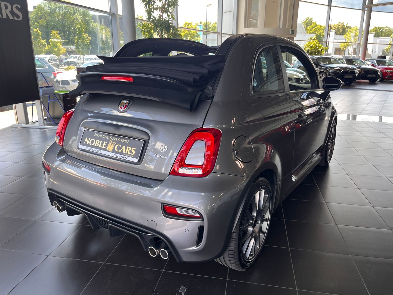 Fahrzeugabbildung Abarth 695C Turismo Aut. BEATS XENON NAVI
