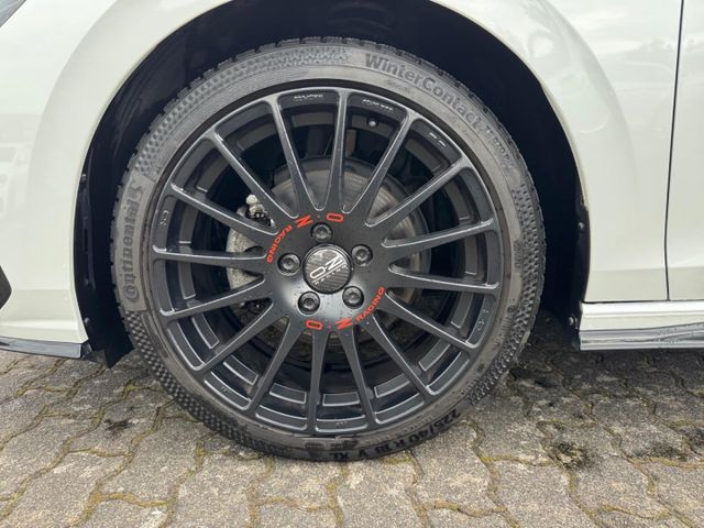 Golf Variant VIII R-Line 1.5 TSI LED Navi ACC 19