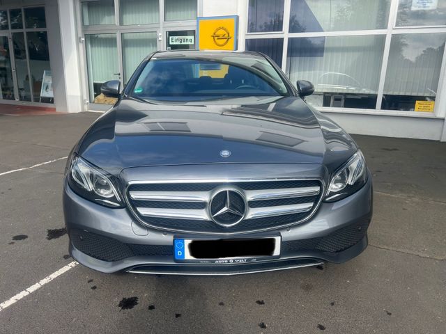 MERCEDES-BENZ E 220 d AVANTGARDE Autom. AVANTGARDE 9 -Gang