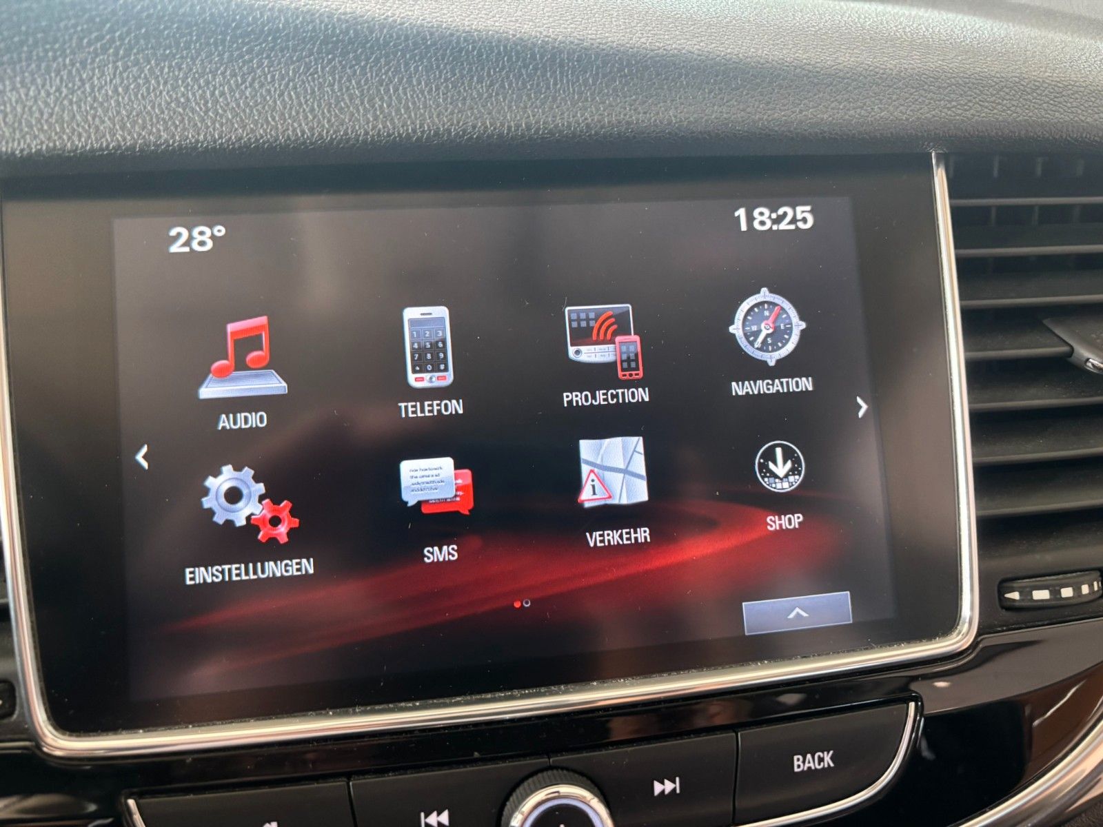 Fahrzeugabbildung Opel Mokka X ON 1.4T NAVI/SHZ/PDC/ALLWETTER/