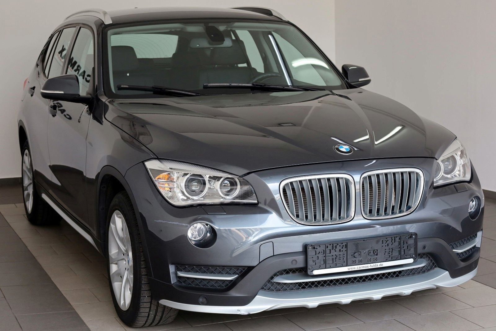Fahrzeugabbildung BMW X1 20i xDrive XLine Navi,Xenon,Kamera,SH,PDC,AHK