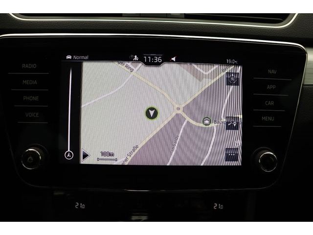 Fahrzeugabbildung SKODA Superb Combi Ambition LED ACC Navi DSG