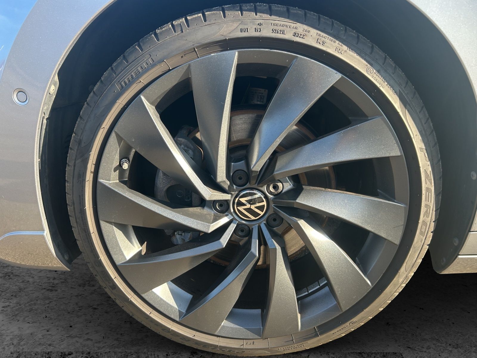 Fahrzeugabbildung Volkswagen Arteon SB R-Line 4M TSI DSG IQ.Light ACC AHK STH