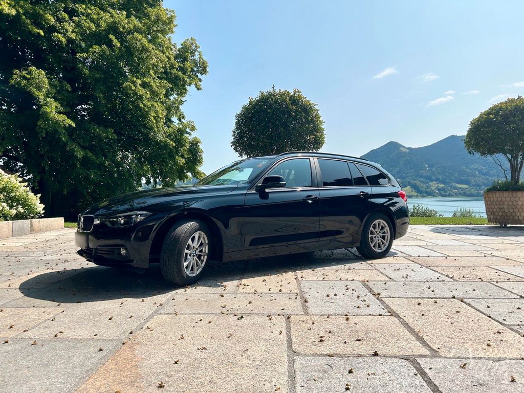 Image of BMW 320