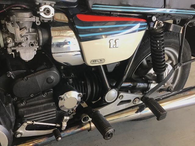 Fahrzeugabbildung Yamaha XS 1100 Martini Edition VB