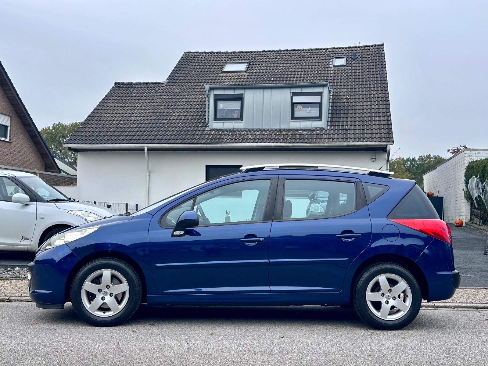Peugeot 207 2008 — rear view