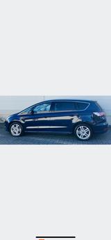 Ford S-Max 2,0TDCi 132kW Business Ed PowerShift B... - Ford S-Max von privat