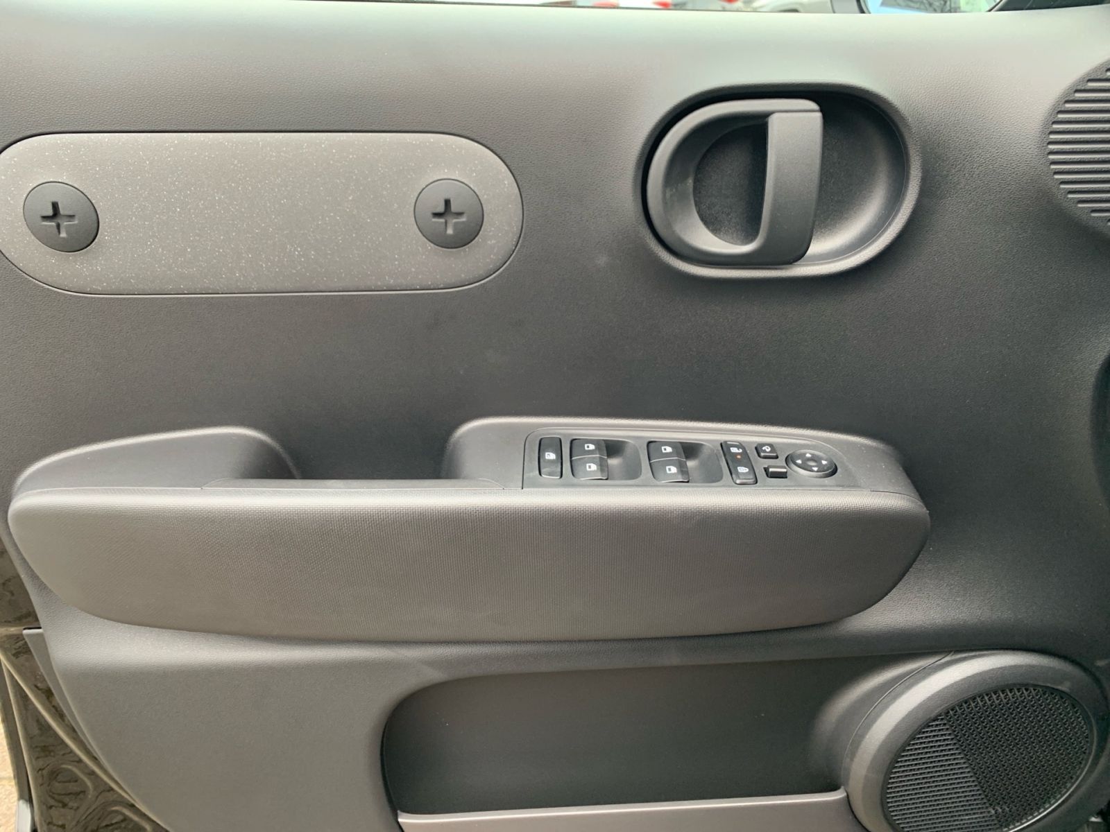 Fahrzeugabbildung Hyundai INSTER EV 49 kWh Select Effizienz-Paket Navi