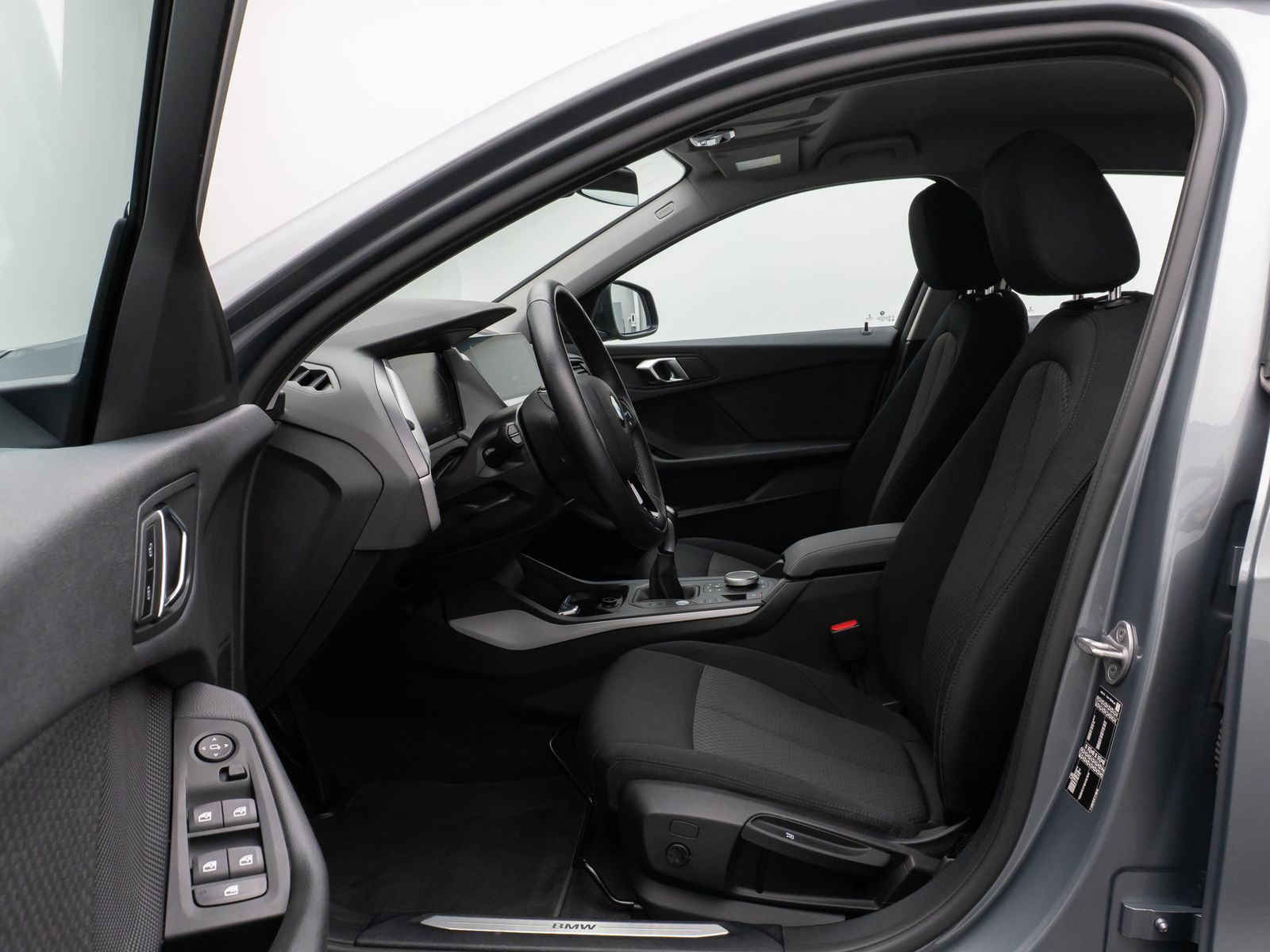 Fahrzeugabbildung BMW 118i DAB CockPitPro PDC LED Geschwindigkeitsreg