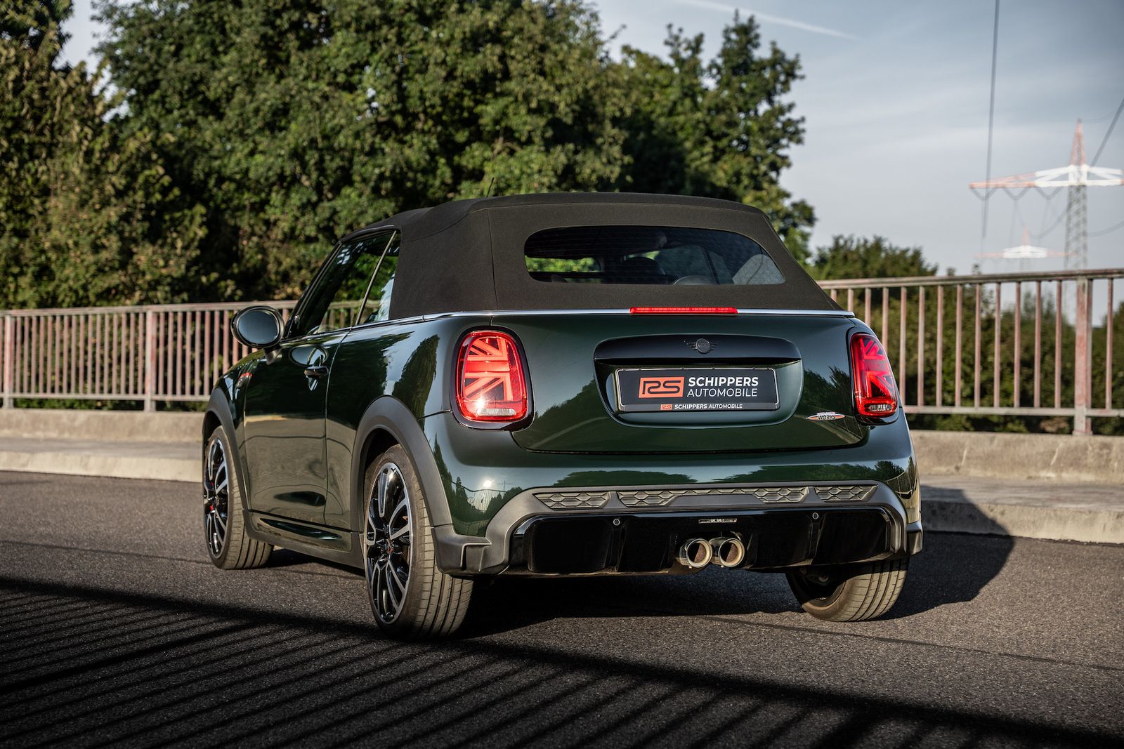 Fahrzeugabbildung MINI John Cooper Works Cabrio FACELIFT/AERO-PACK/LED