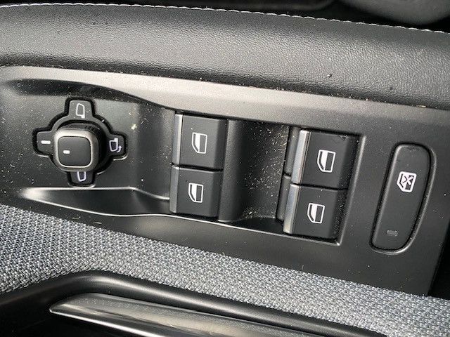 Fahrzeugabbildung Opel Grandland GS MHeV AT Navigation+Sitzheizung+Rück