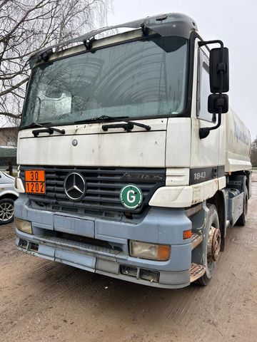 Mercedes-Benz Actros 1843 4x2 tanker eps 3 pedals