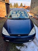 Ford Focus Turnier - Ford Focus aus 2001: Kombi