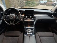 MERCEDES-BENZ C 180 d T-Modell / KAMERA / NAVI / AVANTGARDE MERCEDES-BENZ C 180 d T-Modell / KAMERA / NAVI / AVANTGARDE