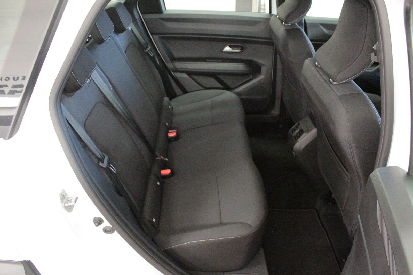 Fahrzeugabbildung Dacia Bigster hybrid 140 Expression   Winterpak.*City