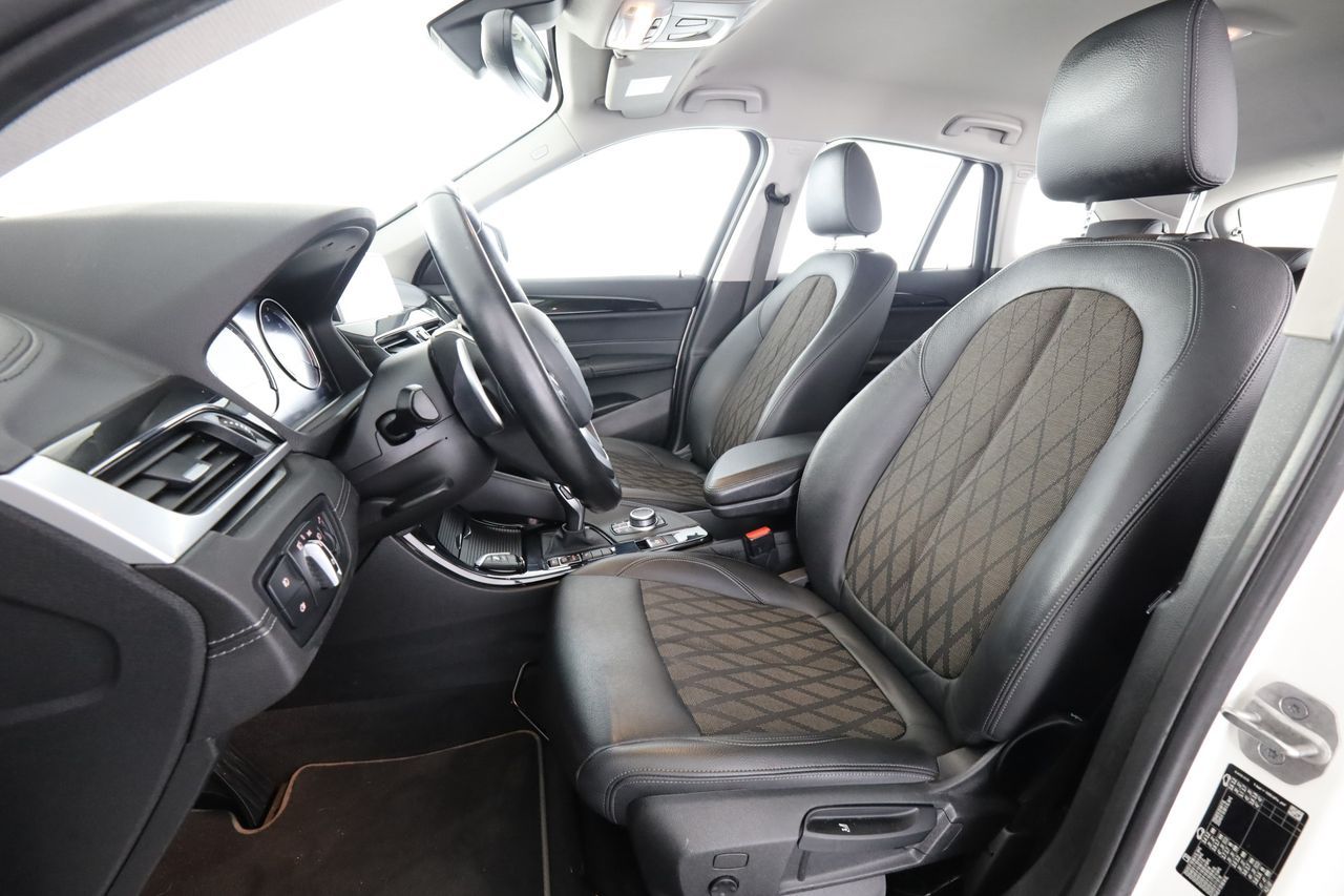 BMW X1 (F48) X1 sDrive18d xLine Plus imagem 2