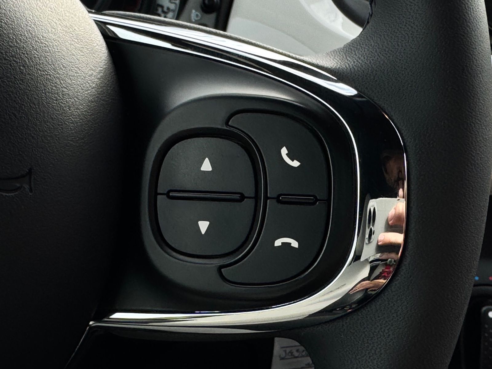 Fahrzeugabbildung Fiat 500C 1.0 GSE DolceVita Temp CarPlay/Android PDC