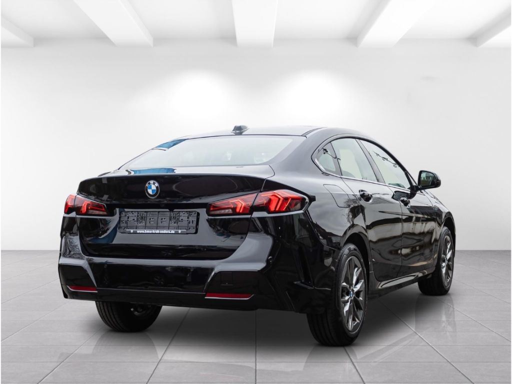 BMW 216 - Bild 4