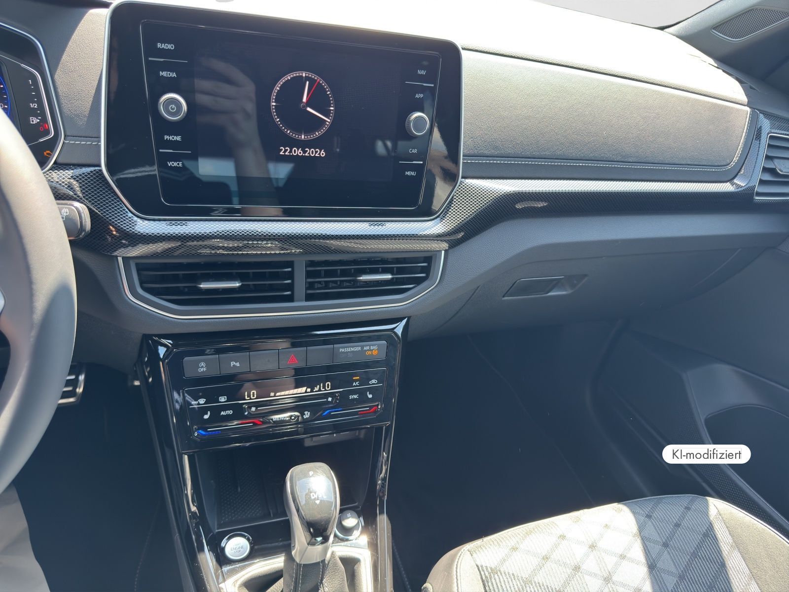Volkswagen T-Cross - Bild 12