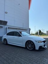 BMW 320i M-Paket Digital Tacho F30 - BMW 320: 320i M Paket