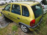 Opel Corsa 1.2 16V Edition 2000 - Opel Corsa: 16v Edition