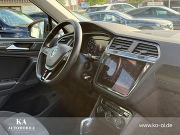 Volkswagen Tiguan - 12