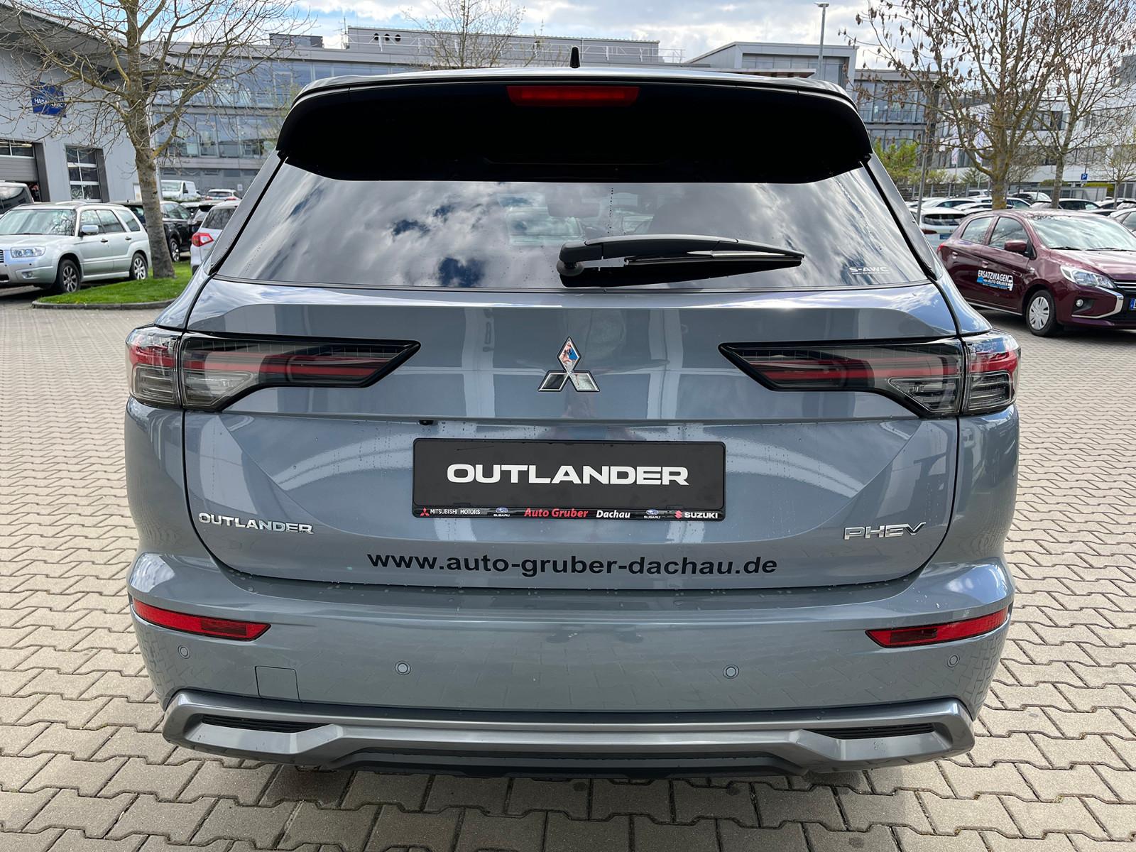 Mitsubishi Outlander 2.4L PHEV TOP 2-Farb