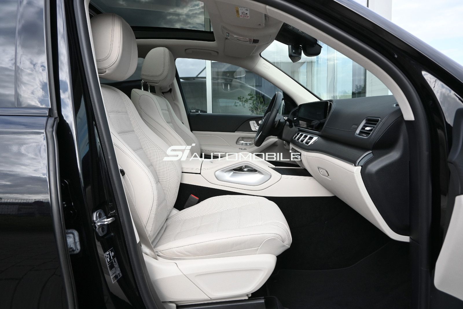 Fahrzeugabbildung Mercedes-Benz GLE 350 de 4MAT. AMG LINE °NIGHT°UVP 110.015€°