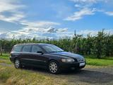 Volvo Kombi 2.4 T *209PS* *Leder* *AHK* *Schiebedach* - Volvo V70 aus 2004
