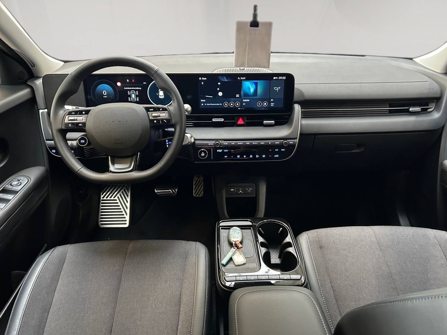 Fahrzeugabbildung Hyundai IONIQ 5 84 kWh (325 PS) 4WD TECHNIQ-Paket