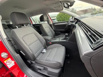 Volkswagen Passat Variant - 9