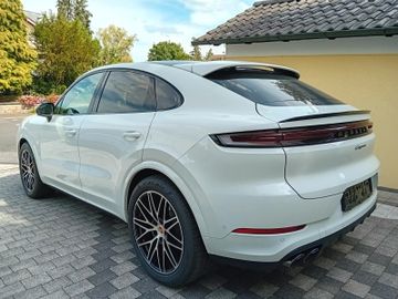 Porsche Cayenne - 5