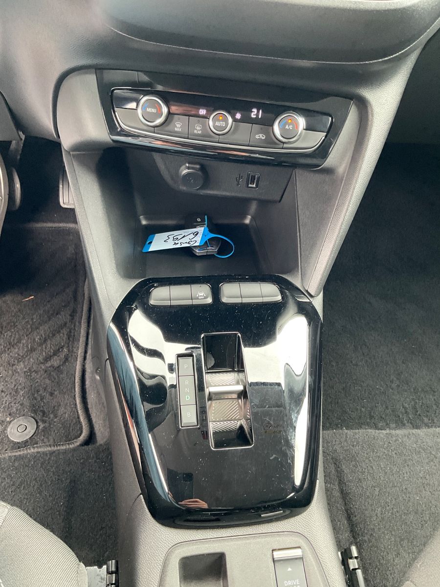 Fahrzeugabbildung Opel Corsa 100KW Edition,50 KWS,CarPlay,Spur,Telefon