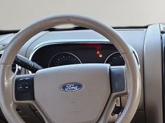FORD Explorer V8/7-Sitzer