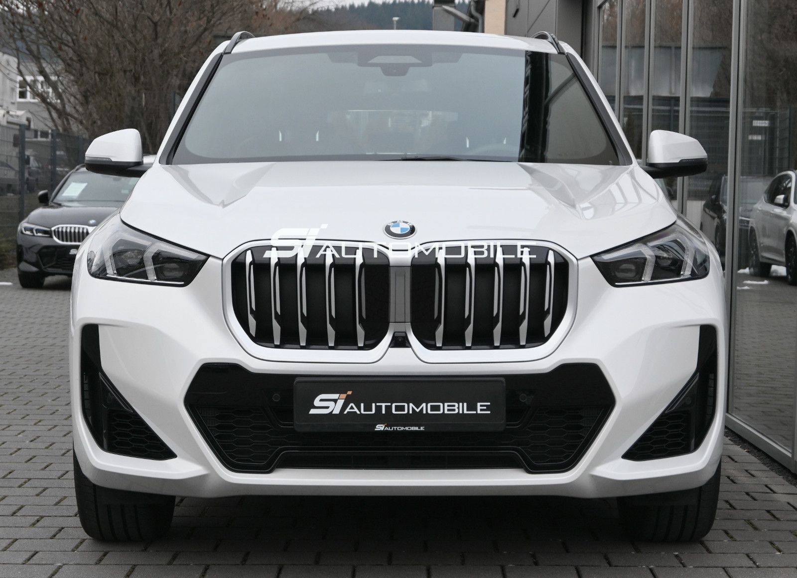 Fahrzeugabbildung BMW X1 xDrive23i M-Sport °ACC°AHK°360°MEMO°HARMAN°