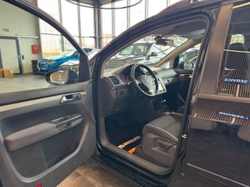 Volkswagen Touran Freestyle *DSG*TÜV 012028*