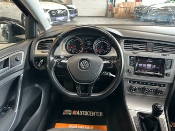Volkswagen Golf VII *ISOFIX*A-HOLD*KLIMA*
