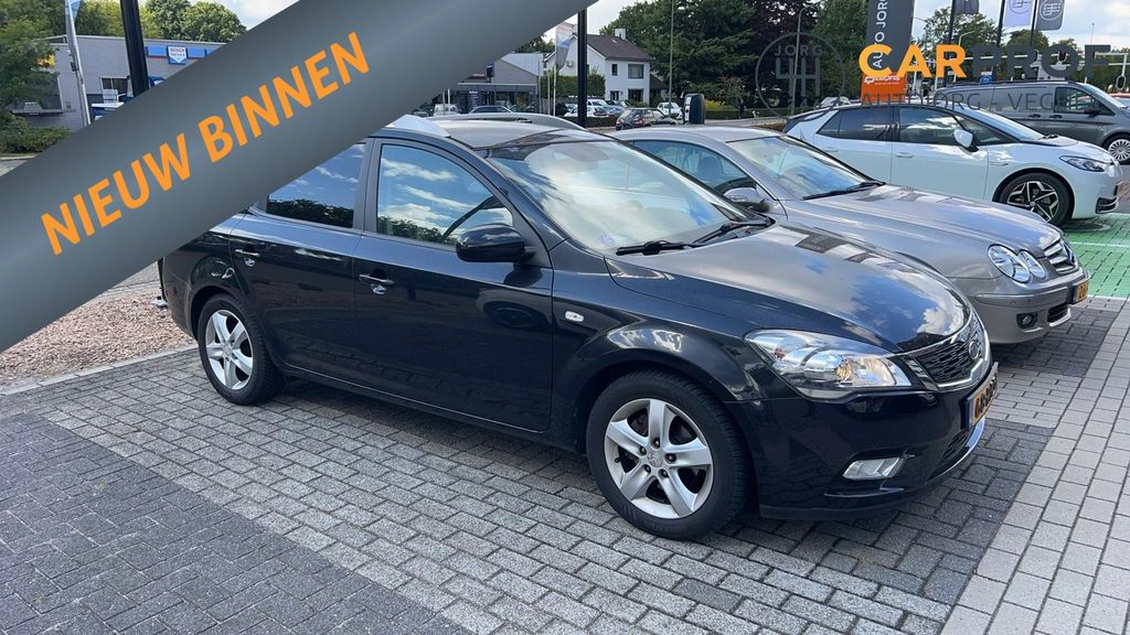 Kia cee'd / Ceed Sporty Wagon 1.4 CVVT Seven Leder n