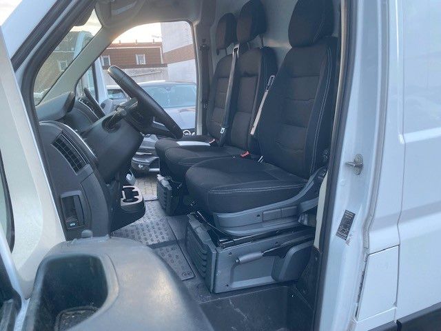 Fahrzeugabbildung Opel Movano CARGO L4H2 NAVI/PDC/KAMERA/VERSTÄRKT