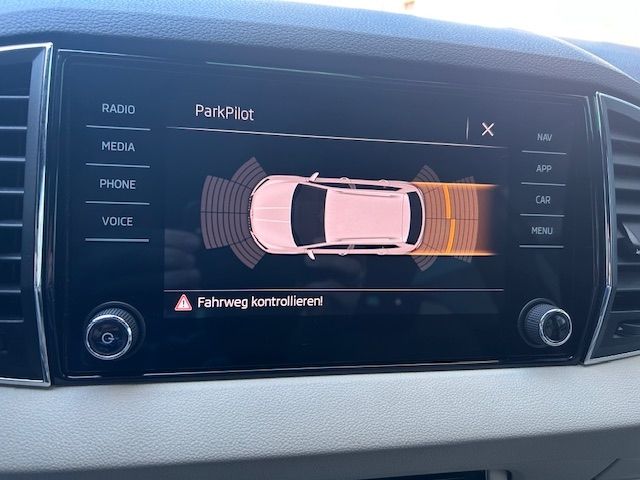 Karoq Style 1.5 TSI DSG NAV;AHK;LED;BFS;EL HECK;