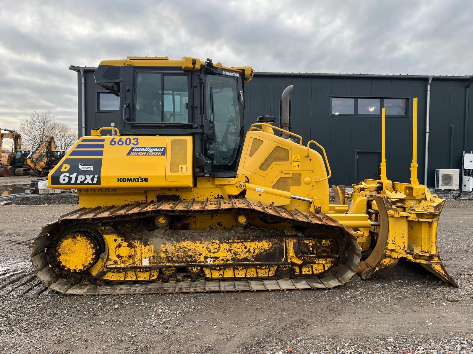 Komatsu D61PXI-24 Planierraupe 3D-System Ripper