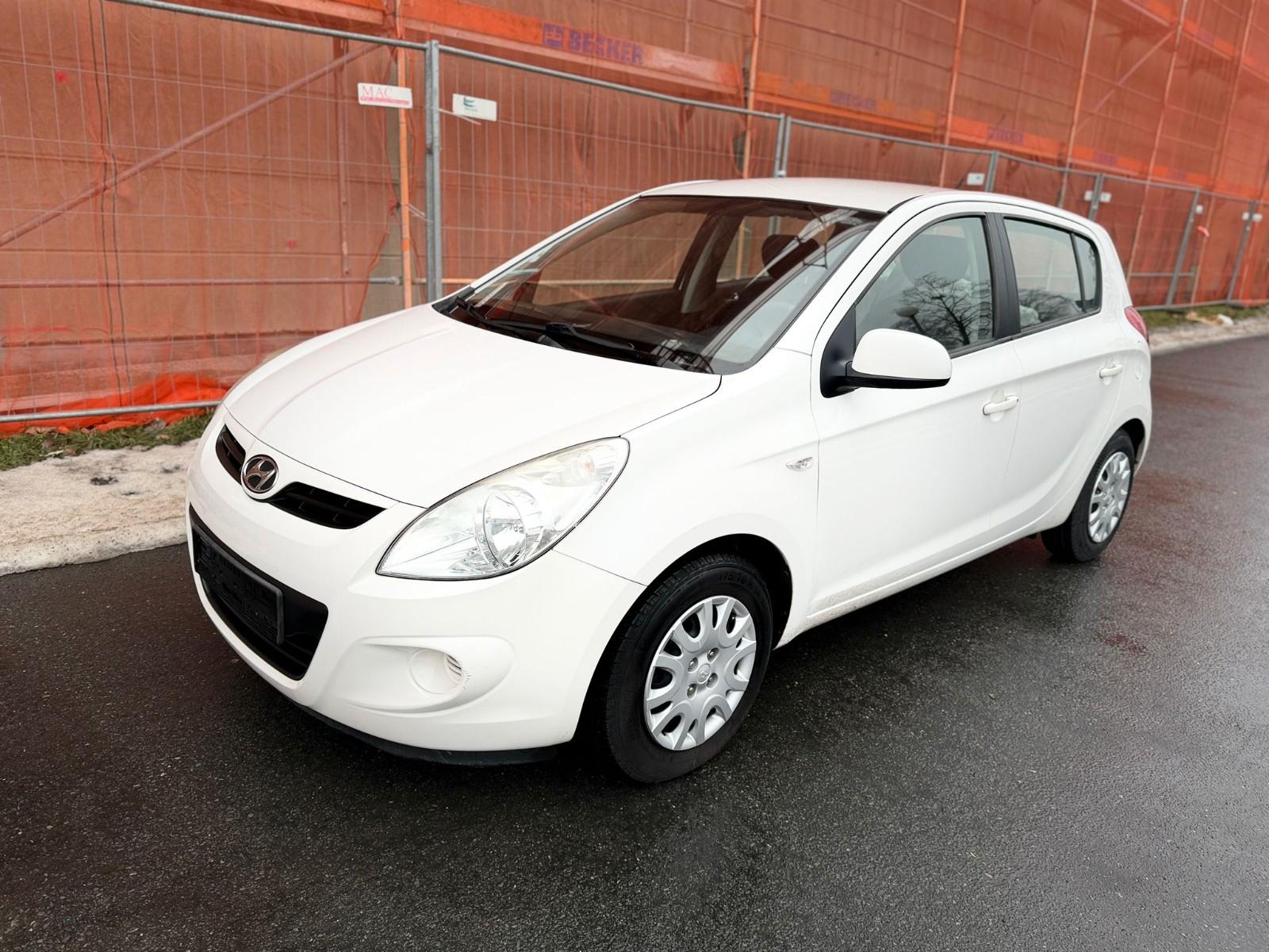 Hyundai i20 Classic 5 Türig*Klima*TÜV 3.27*PDC*2.Besitz*