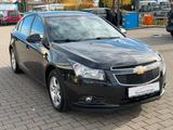 Chevrolet Cruze Hatchback LT 1.6 LPG/Tüv Neu/PDC - Chevrolet Cruze: Schwarz