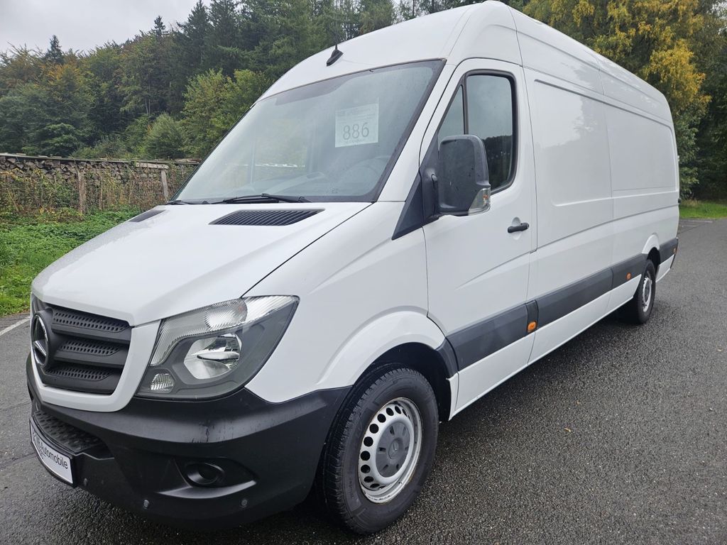 Image of Mercedes-Benz Sprinter