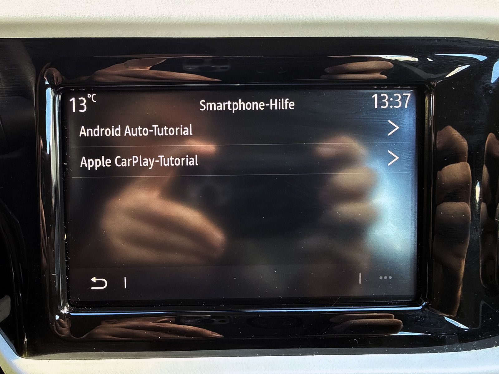 Fahrzeugabbildung Renault Twingo Zen Electric 21kWh CarPlay KLIMA DAB MFKL