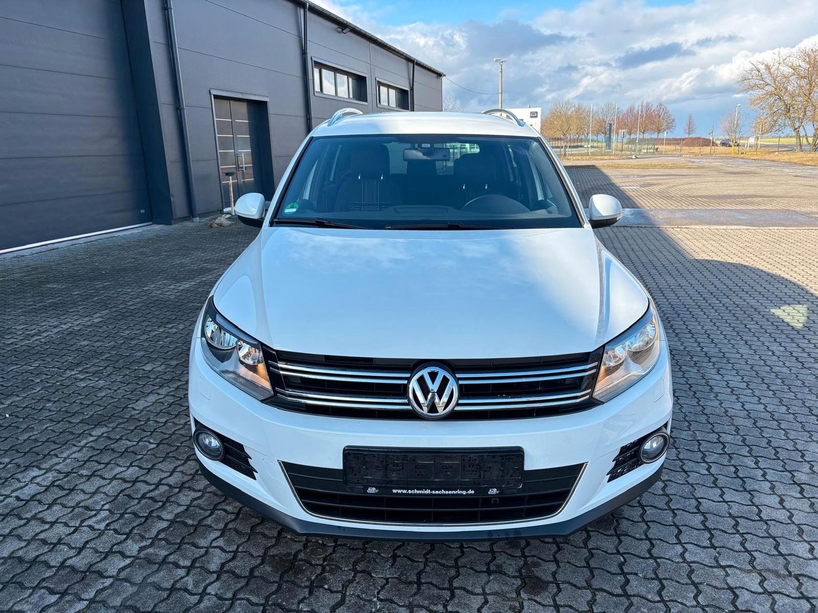 VW Tiguan Lounge Sport &amp; Style BMT