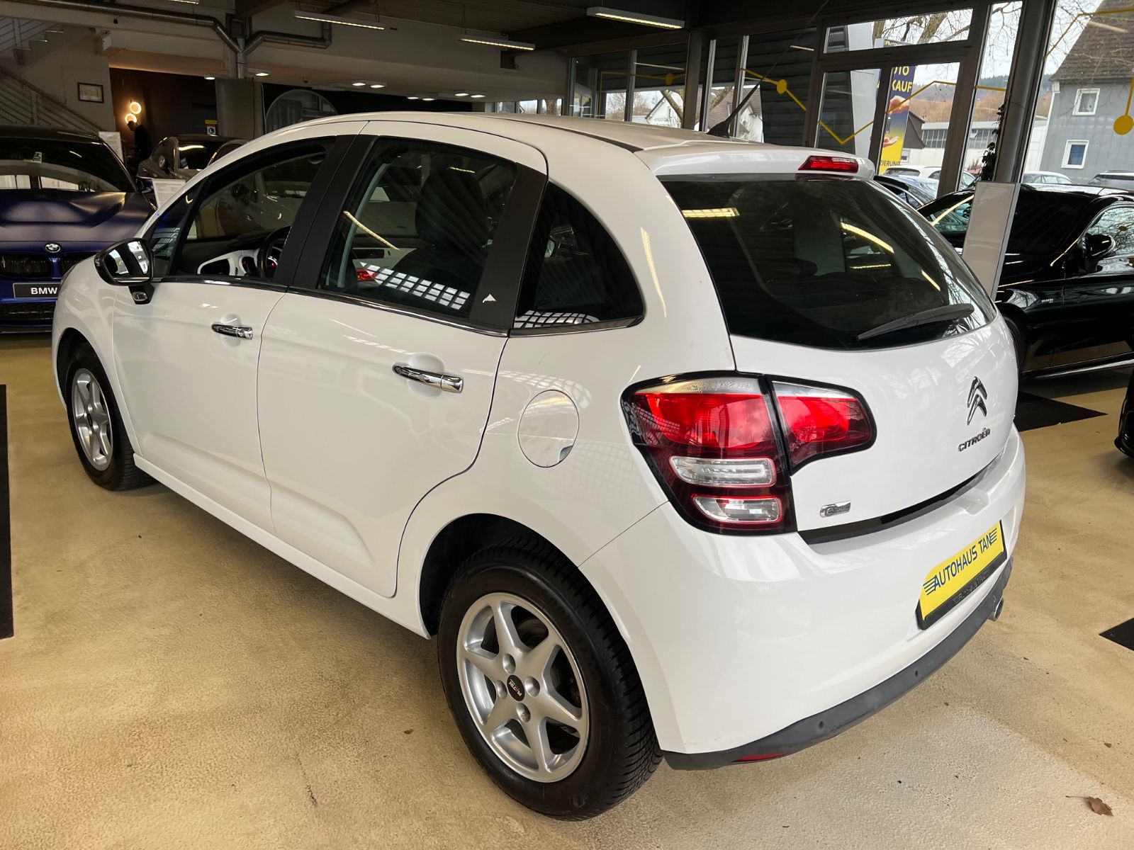 Fahrzeugabbildung Citroën C3 Selection * WENIG KILOMETER *