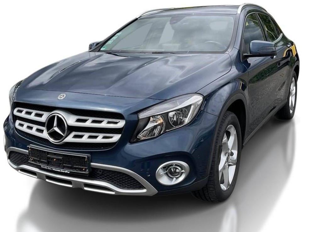 Mercedes-Benz GLA 220 4Matic Autom.Ahk Shz Pdc Kamera Garantie