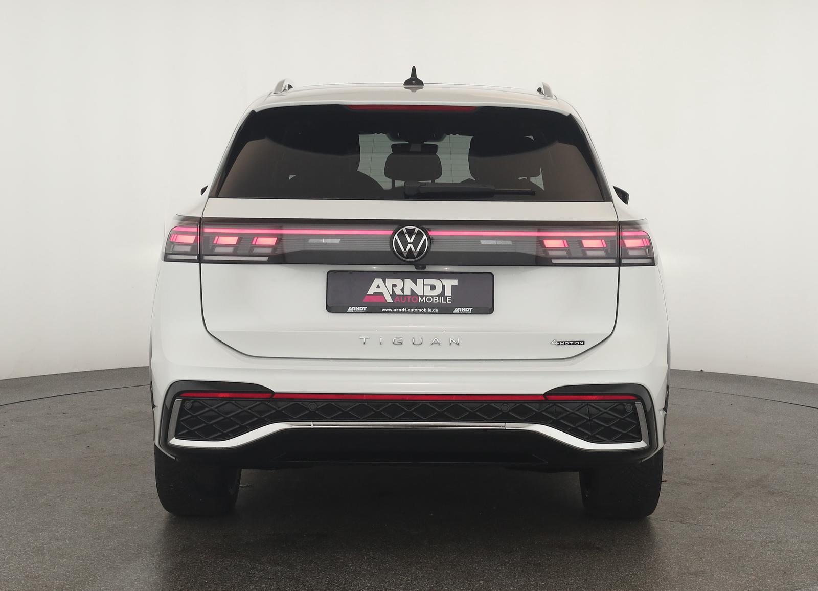 Volkswagen Tiguan 2.0 TDI 4M DSG R-Line Leder Pano Navi 360